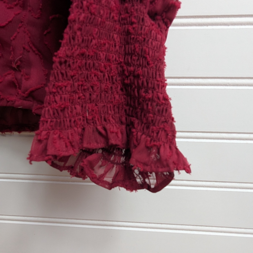 Vince Camuto NWT Deep Red Lace Burnout Smocked High neck Blouse Top Large - Picture 8 of 10